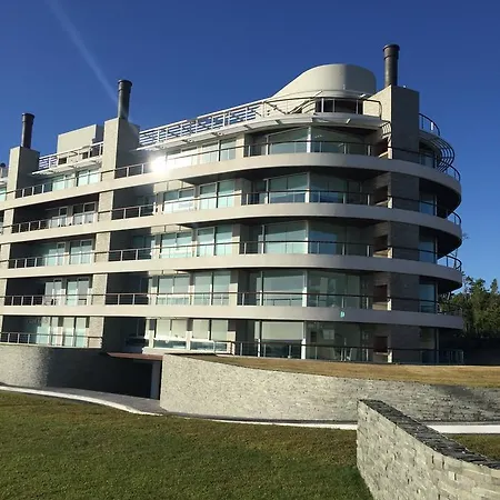 Edificio Isabel Apartment
